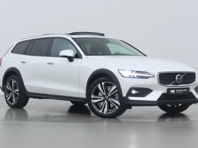 Financial Lease Volvo V60 Cross Country B5 AWD Plus Bright