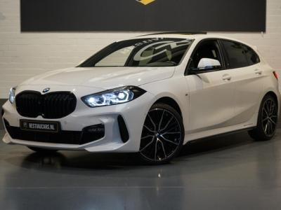 Financial Lease BMW 1-serie 120i M-sport Shadow Line AUTOMAAT-CAMERA-CLIMA-KEYLESS-NAVIGATIE PROF-PANORAMA-SCHAALSTOELEN