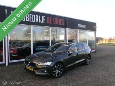 Financial Leas Volvo V60 2.0 B4 Momentum HK-Sound