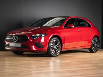 Financial Leas Mercedes-Benz A-Klasse Hatchback 250 e Luxury Line