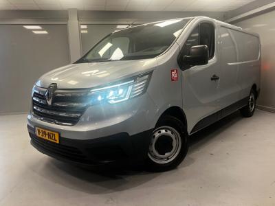 Financial Leas Renault Trafic Red Van T30 E6 L2H1 2.0 dCi 130pk
