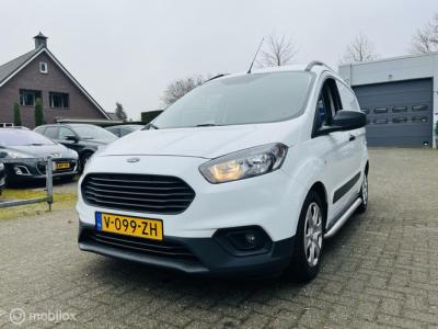 Financial Lease Ford Transit Courier 1.5 TDCI Trend Duratorq Apple Carplay