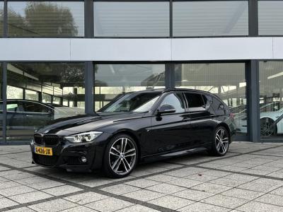 Financial Leas BMW 3 Serie Touring 318i Aut. M Sport Edition Panorama Leder