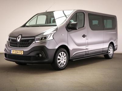 Financial Leas Renault Trafic Passenger 2.0 dCi 120 Grand Zen