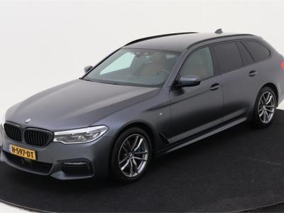 Financial Lease BMW 5 Serie Touring 530i High Executive M Sport Trekhaak DAB Harman Kardon Keyless Entry Achteruitrijcamera 360 graden camera Adaptieve Crui