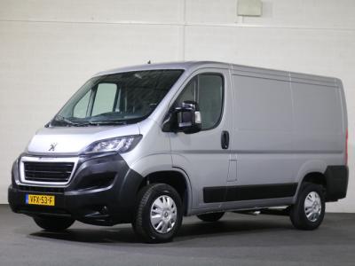 Financial Leas Peugeot Boxer 2.2 BlueHDi 140pk Airco Navigatie Camera