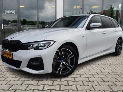 Financial Leas BMW 3 Serie Touring 330i xDrive M-Sport