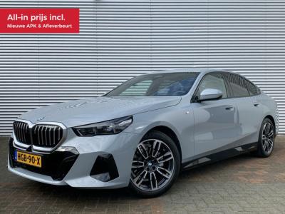 Financial Lease BMW 5 Serie 520D Autom M-Sport Pakket Led Camera NW Model 24 Eerste Eigenaar 16910 KM Nieuwstaat