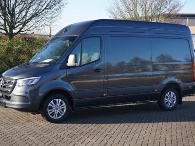 Financial Leas Mercedes-Benz Sprinter 319CDI Select L2H2 BPM VRIJ