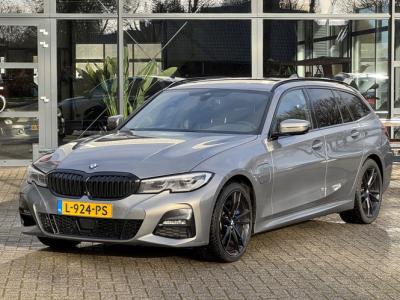 Financial Lease BMW 3 Serie Touring 330e M-pakket Business Edition Plus Panoramadak