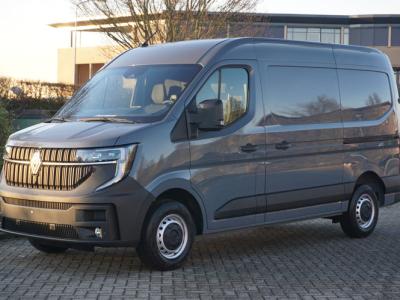 Financial Leas Renault Master T35 170PK L2H2 BPM VRIJ!!