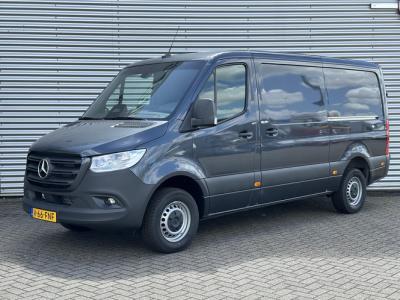 Financial Lease Mercedes-Benz Sprinter 317CDI L2H1 Airco Navigatie Camera 2800kg Trekhaak