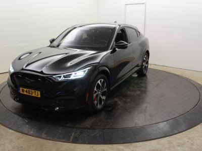 Financial Leas Ford Mustang Mach-E AWD 75 kWh 360º Cam Zwarte hemel Vol leder Red stiksels El aKlep