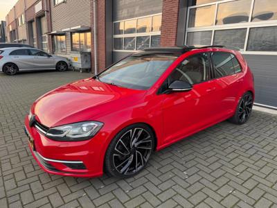 Financial Leas Volkswagen Golf 1.4 TSI DSG Highline LED ACC Pano Virtual